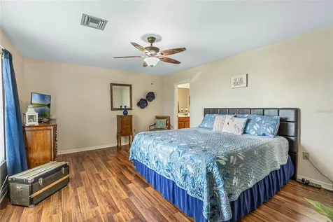 1805 Virginia Court Tavares FL 32778