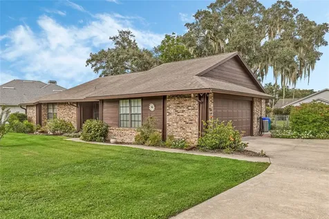 1805 Virginia Court Tavares FL 32778