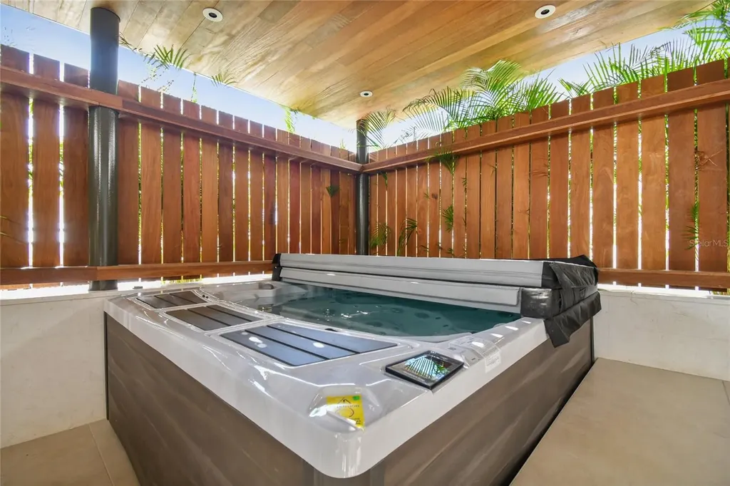 1028 Sunset Point Road Clearwater FL 33755