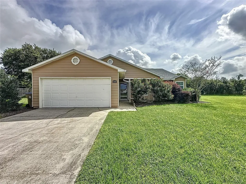 1845 Orange View Court Kissimmee FL 34746