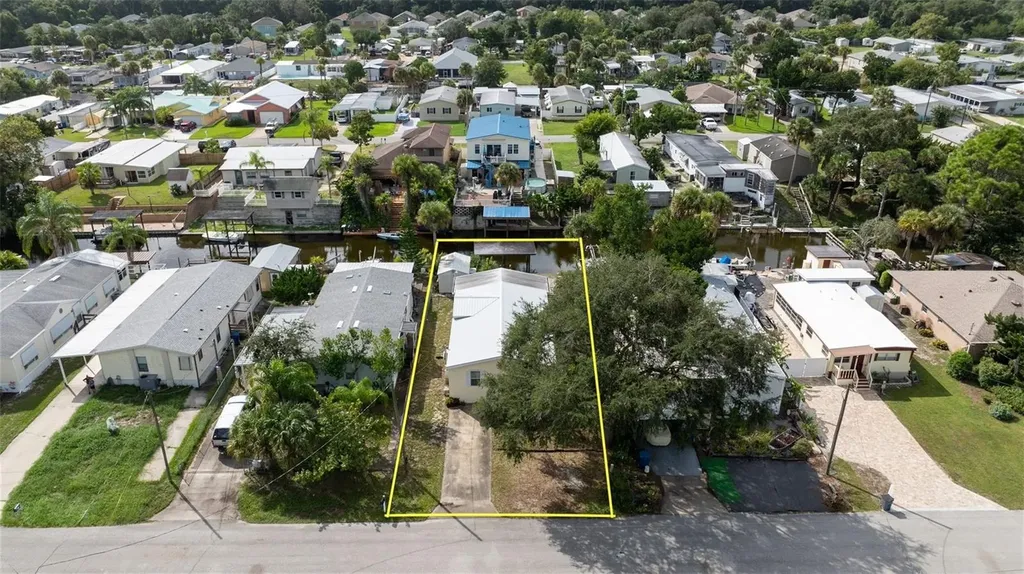126 Charles Street Edgewater FL 32141