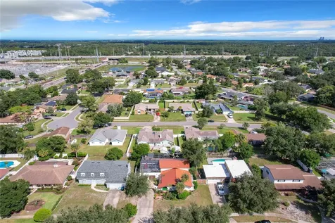 417 S Deerwood Avenue Orlando FL 32825