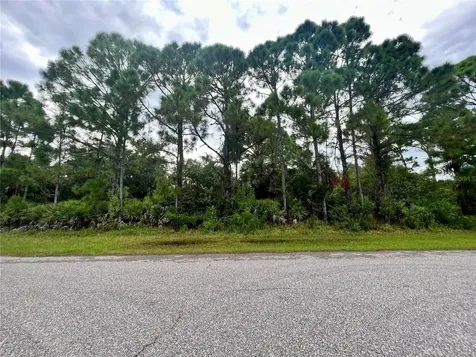 5291 Hoffman Street Port Charlotte FL 33981