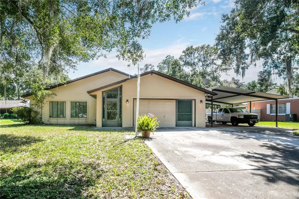 28432 Tammi Drive Tavares FL 32778