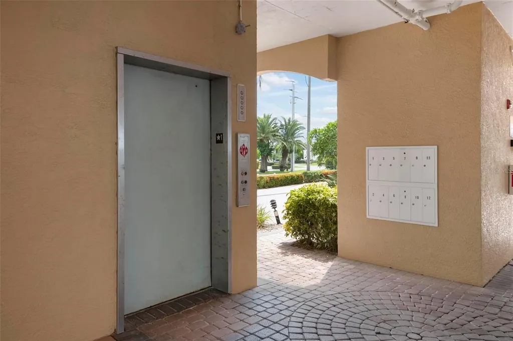 1900 Gulf Drive N Bradenton Beach FL 34217