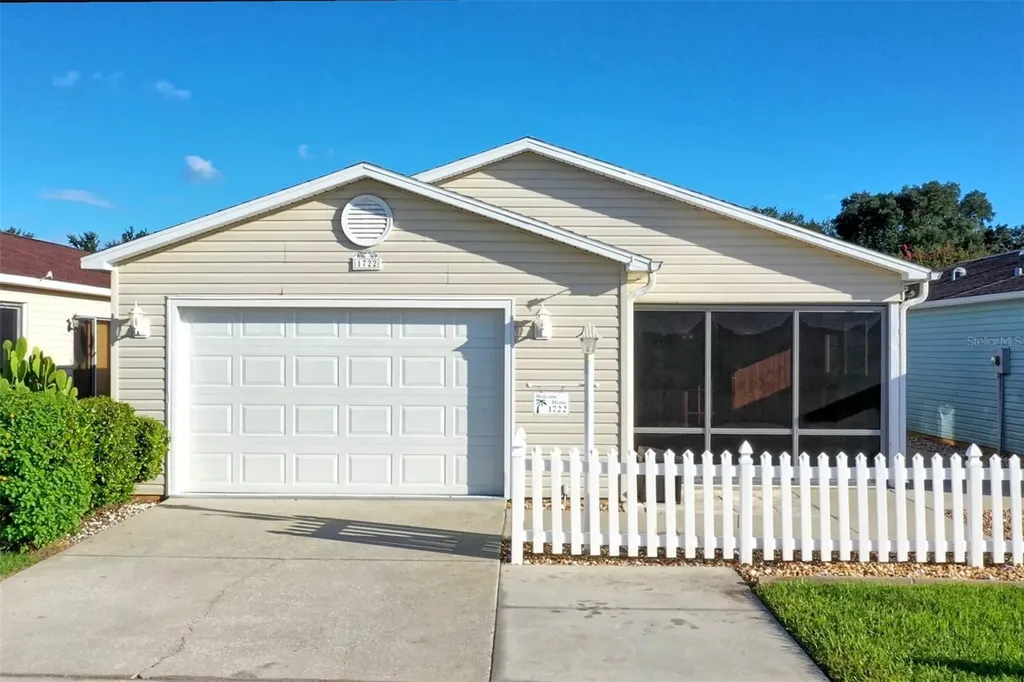 1722 Sonora Street Lady Lake FL 32159