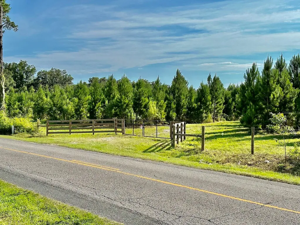 Parcel B NW 160th Avenue Morriston FL 32668