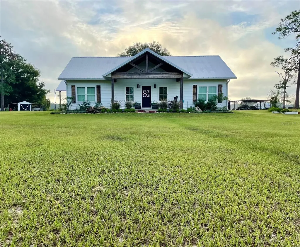 12351 NE 10th Avenue Trenton FL 32693