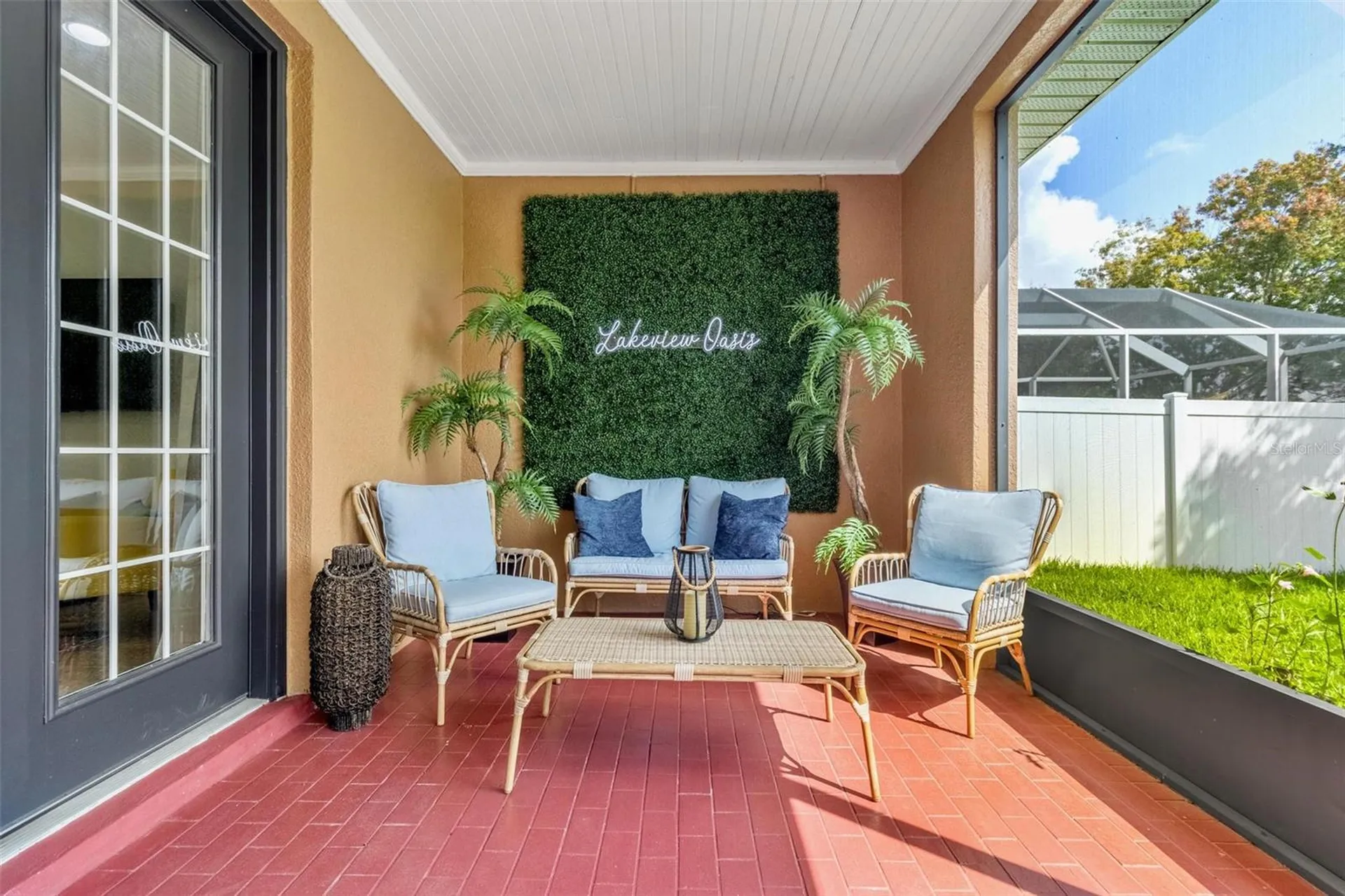 11302 Southwind Lake Drive Gibsonton FL 33534