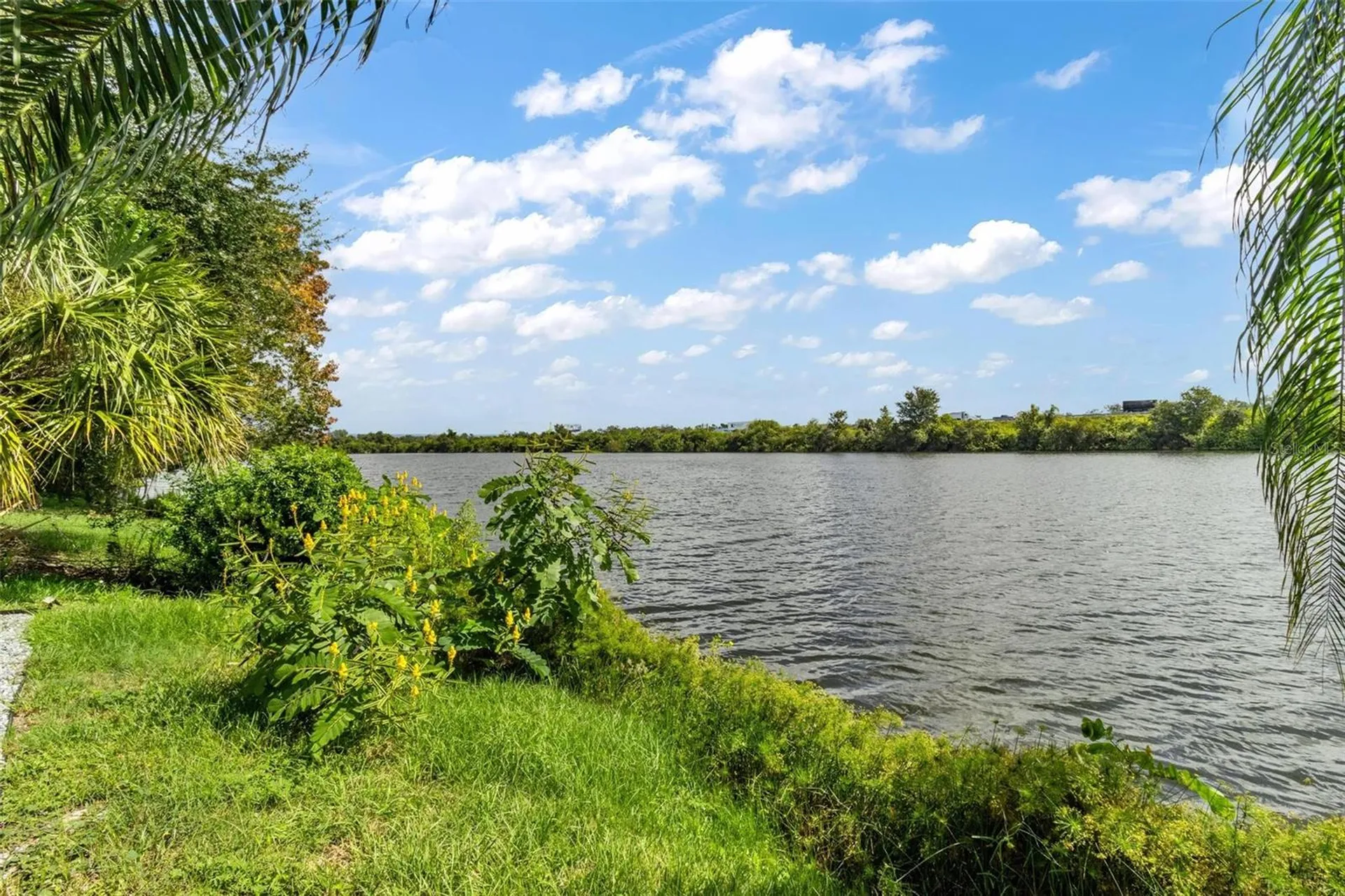 11302 Southwind Lake Drive Gibsonton FL 33534