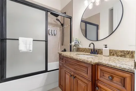 11302 Southwind Lake Drive Gibsonton FL 33534