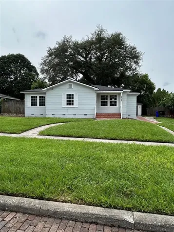 2725 Derbyshire Avenue Lakeland FL 33803