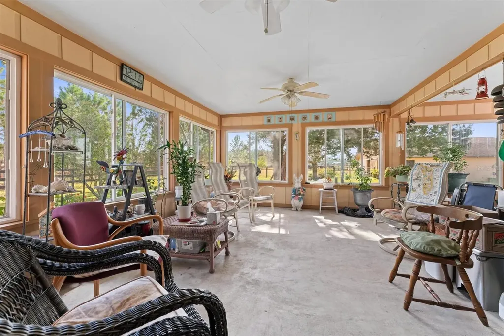 1327 W State Road 40 Pierson FL 32180