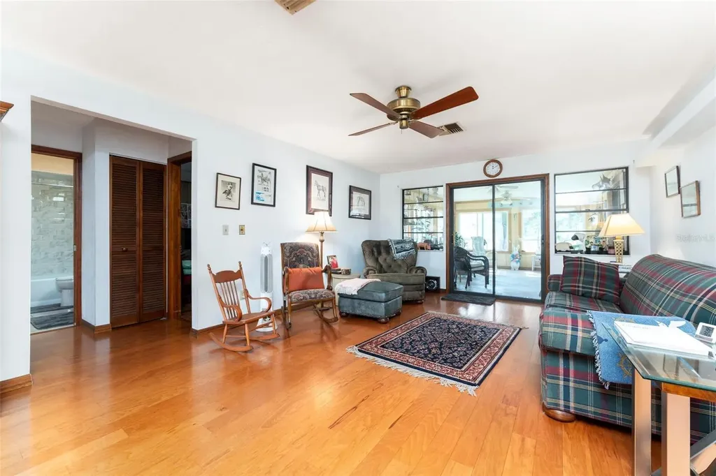 1327 W State Road 40 Pierson FL 32180