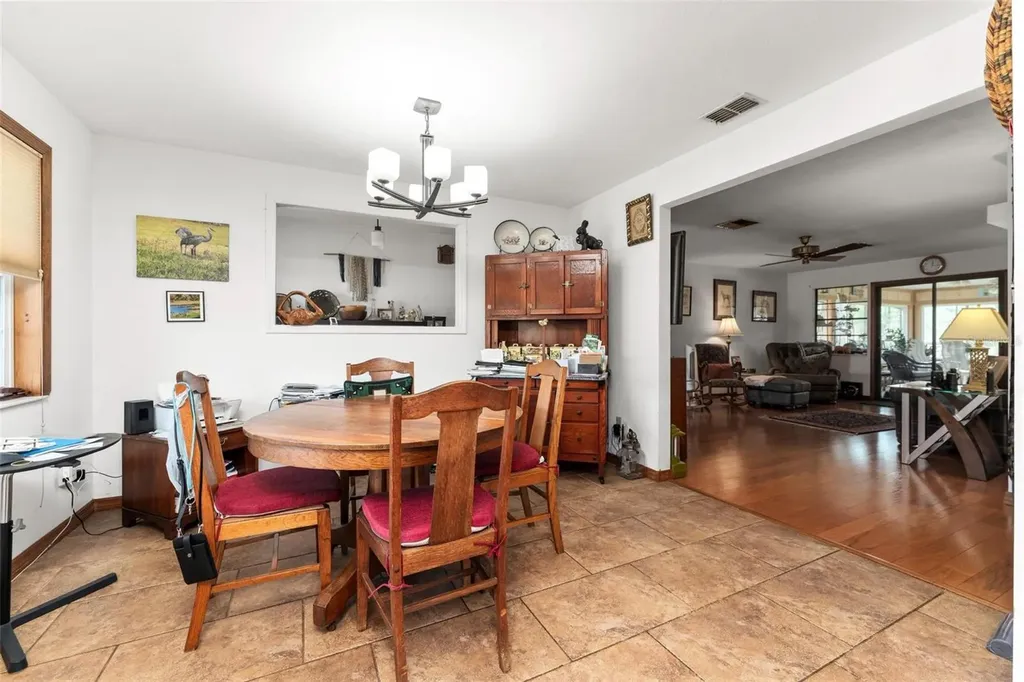 1327 W State Road 40 Pierson FL 32180
