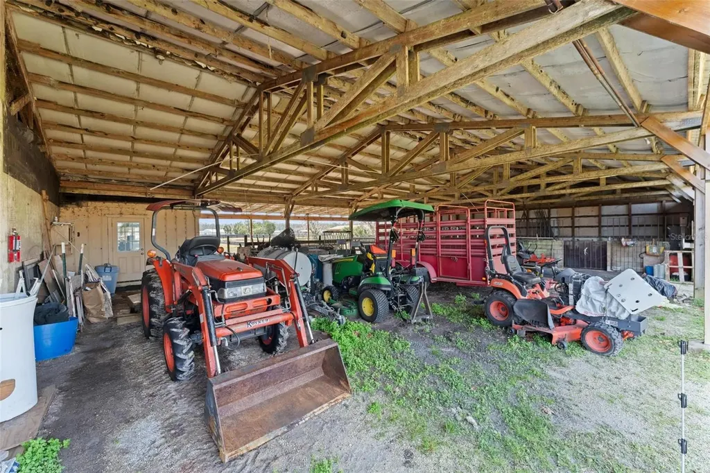 1327 W State Road 40 Pierson FL 32180