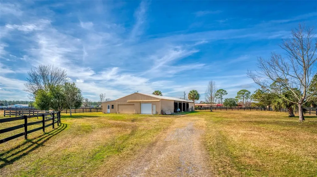 1327 W State Road 40 Pierson FL 32180