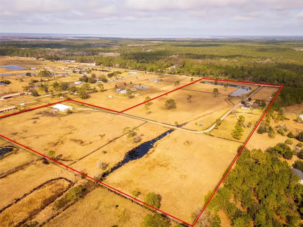 1327 W State Road 40 Pierson FL 32180