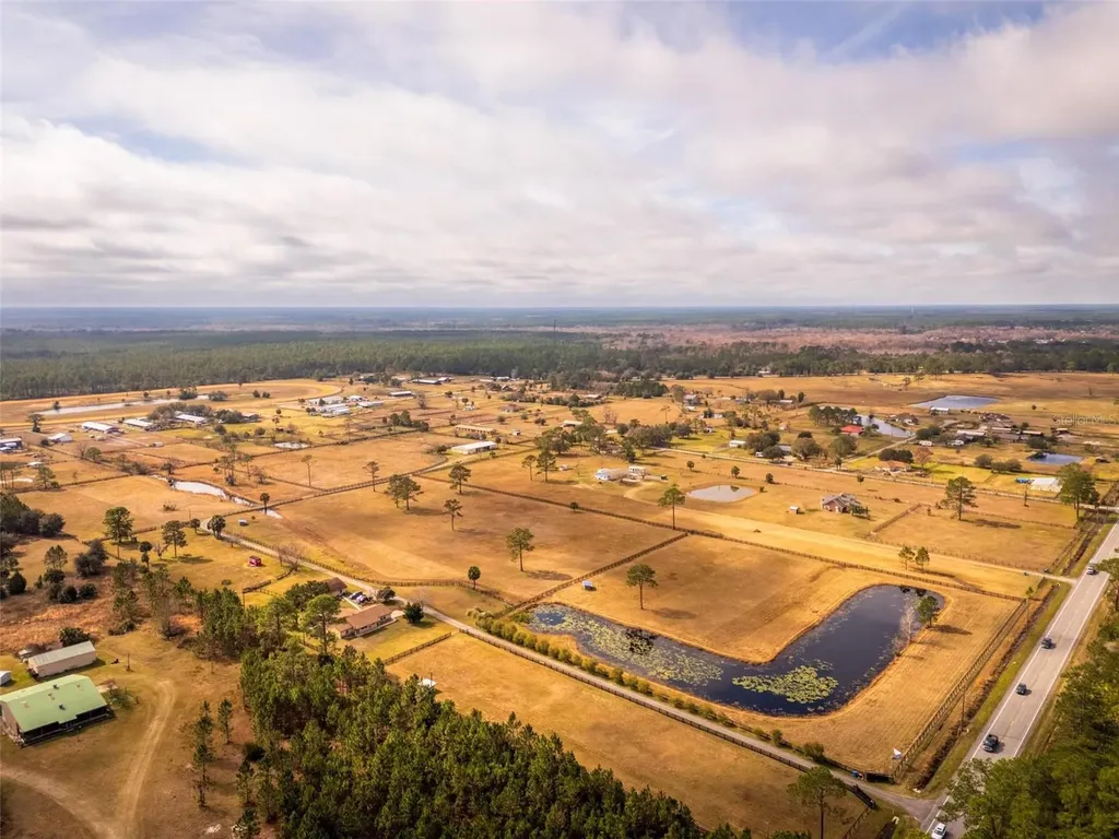 1327 W State Road 40 Pierson FL 32180