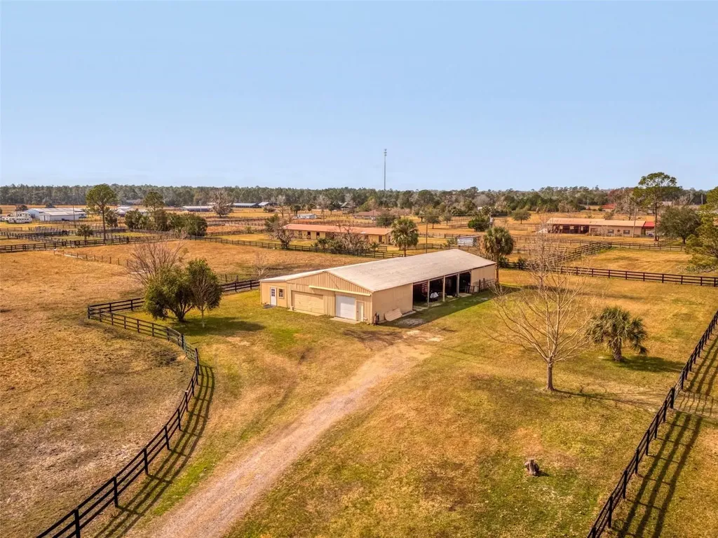 1327 W State Road 40 Pierson FL 32180