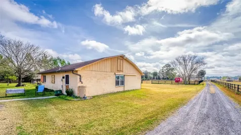 1327 W State Road 40 Pierson FL 32180