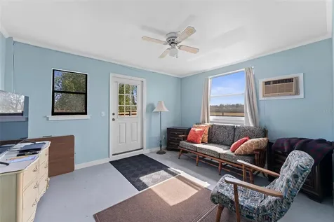 1327 W State Road 40 Pierson FL 32180