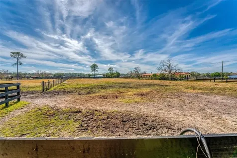 1327 W State Road 40 Pierson FL 32180