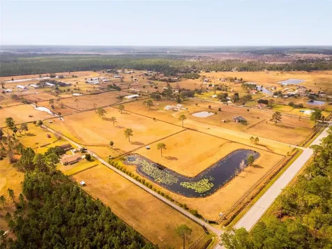 1327 W State Road 40 Pierson FL 32180