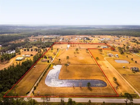 1327 W State Road 40 Pierson FL 32180