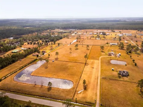 1327 W State Road 40 Pierson FL 32180