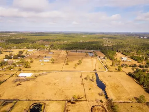 1327 W State Road 40 Pierson FL 32180