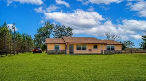 1327 W State Road 40 Pierson FL 32180