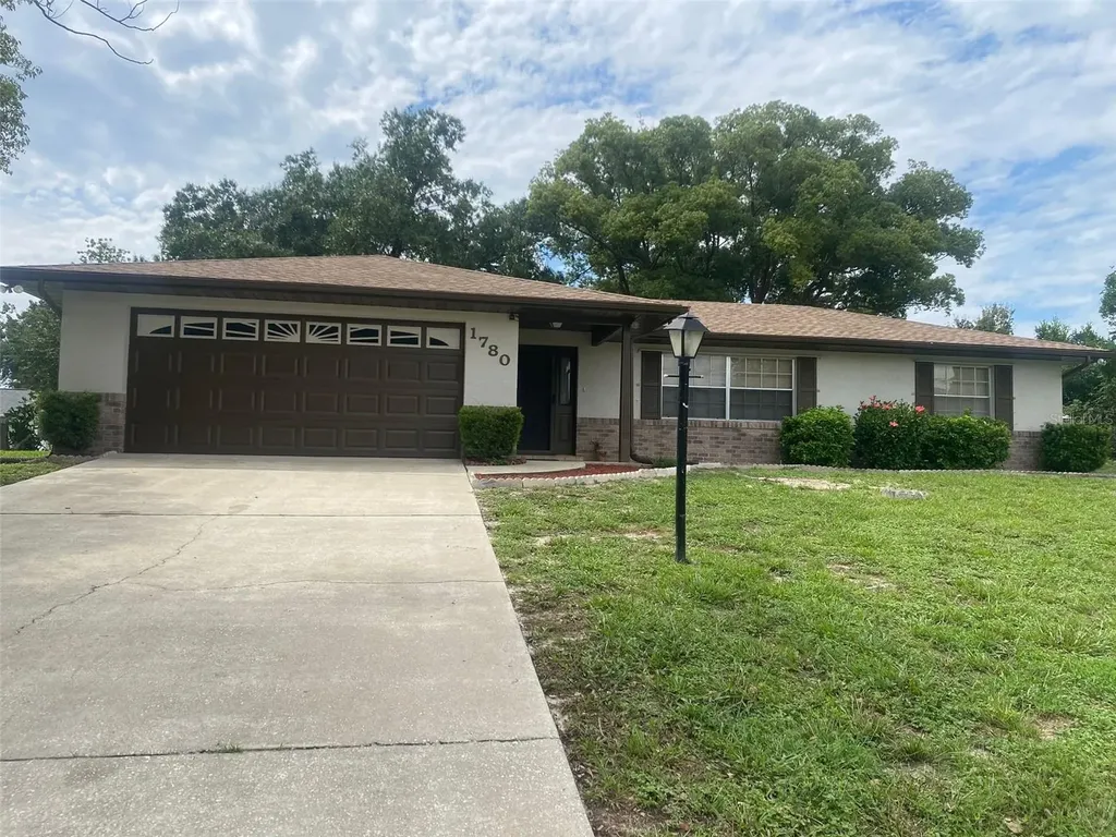 1780 Hallcrest Drive Deltona FL 32725