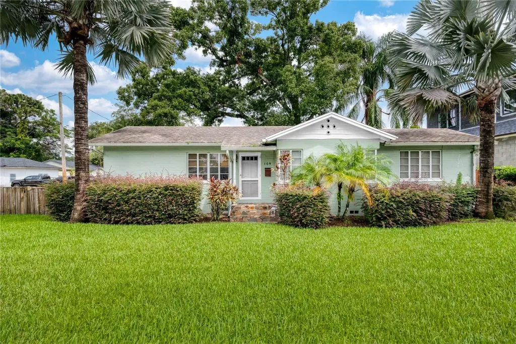 109 W Hazel Street Orlando FL 32804