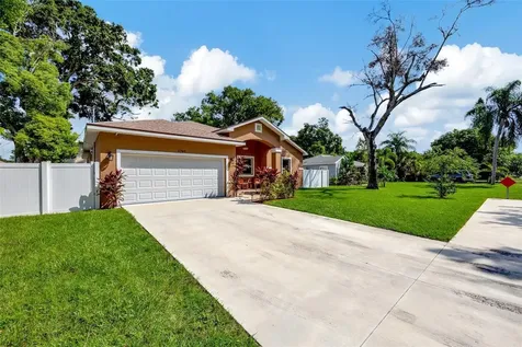 2769 48th Avenue N St Petersburg FL 33714