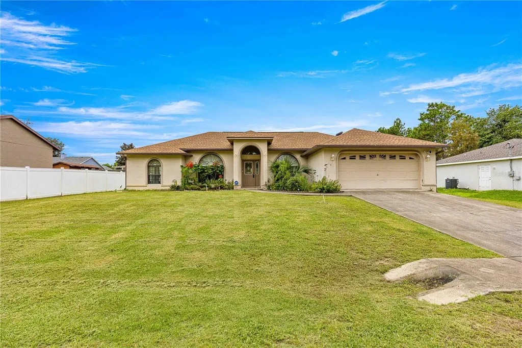 14 Fir Trail Pass Ocala FL 34472