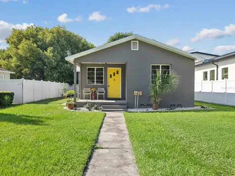 2710 37th Avenue N St Petersburg FL 33713