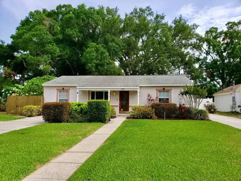 3907 W Bay Vista Avenue Tampa FL 33611