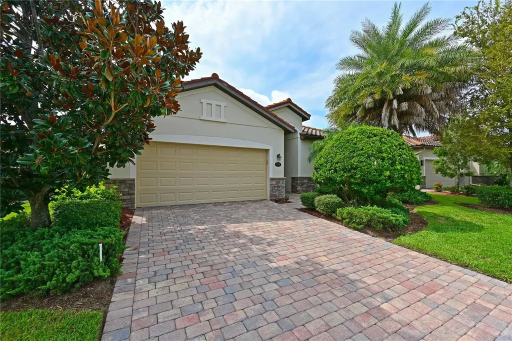 7114 Quiet Creek Drive Bradenton FL 34212