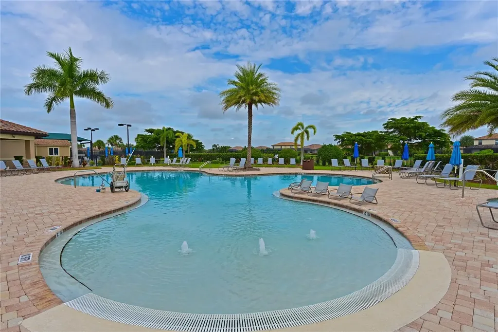 7114 Quiet Creek Drive Bradenton FL 34212