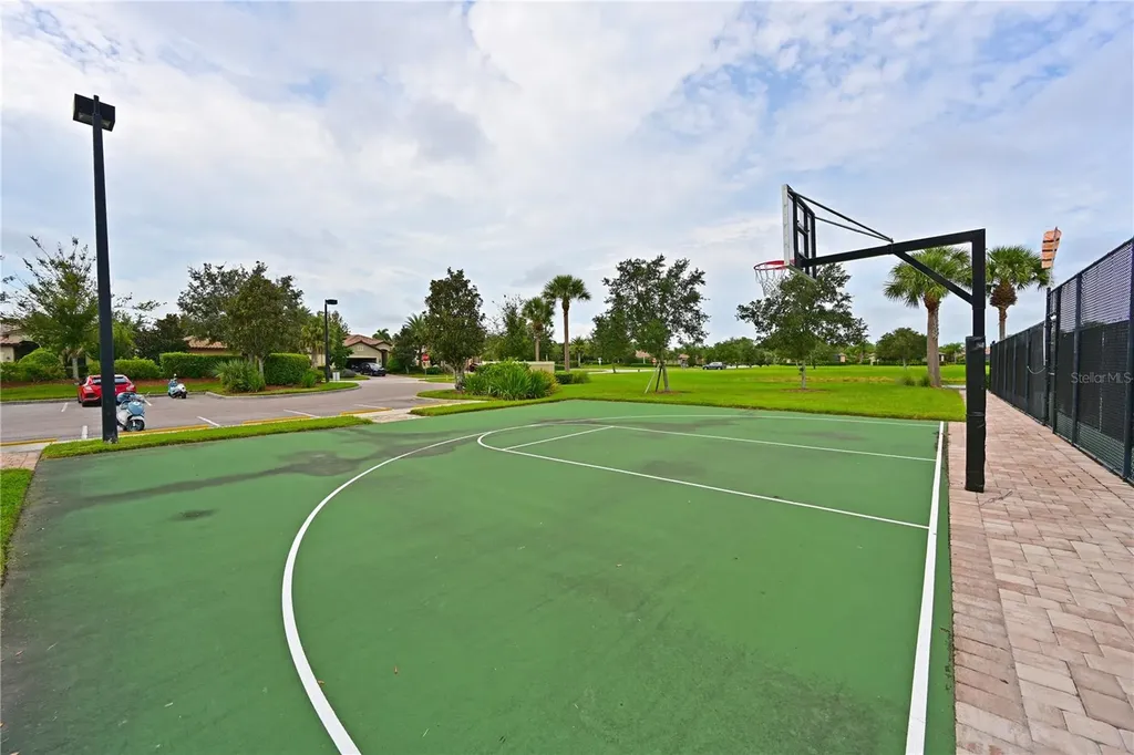 7114 Quiet Creek Drive Bradenton FL 34212