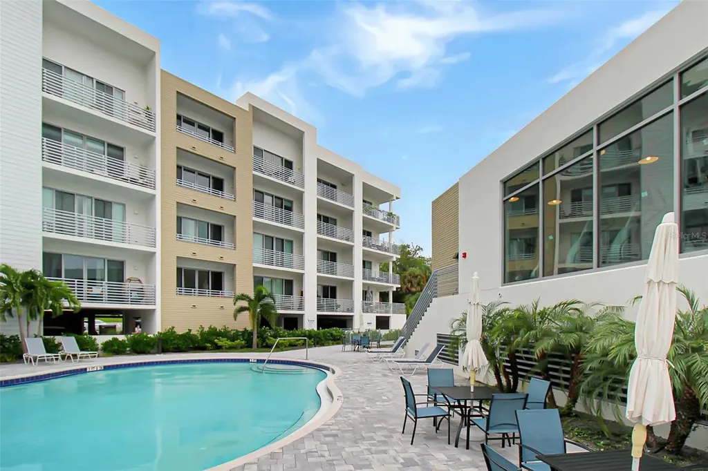 1703 N Tamiami Trail Sarasota FL 34234