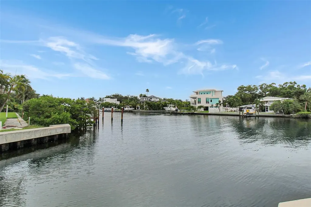 1703 N Tamiami Trail Sarasota FL 34234