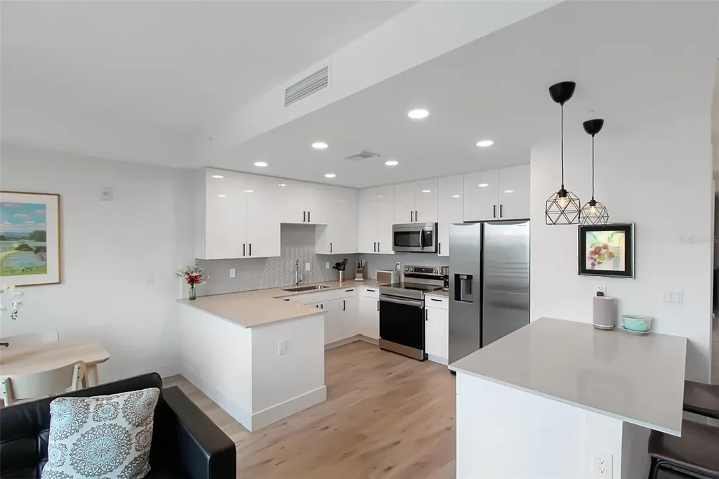 1703 N Tamiami Trail Sarasota FL 34234