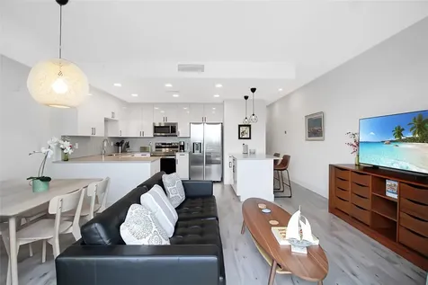 1703 N Tamiami Trail Sarasota FL 34234