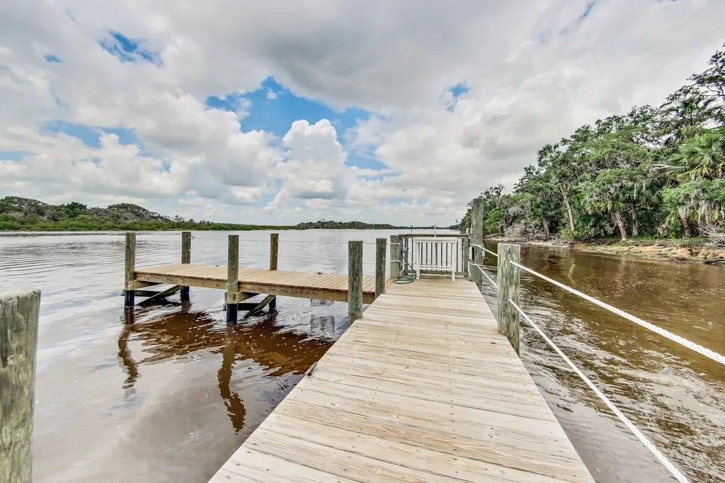 104 Surfview Drive Palm Coast FL 32137
