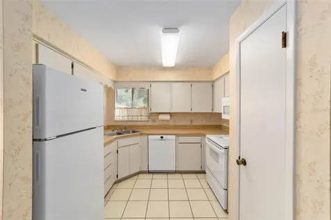 8646 NW 42nd Street Gainesville FL 32653