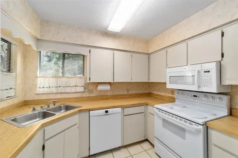 8646 NW 42nd Street Gainesville FL 32653