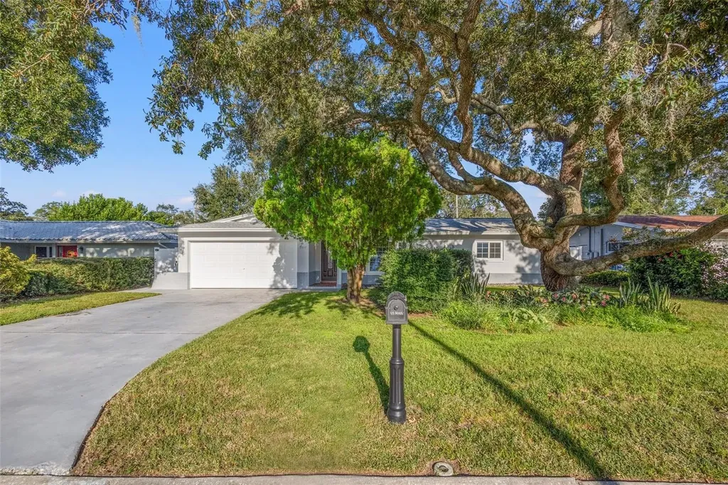 2033 Little Neck Road Clearwater FL 33755