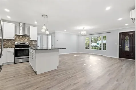2033 Little Neck Road Clearwater FL 33755